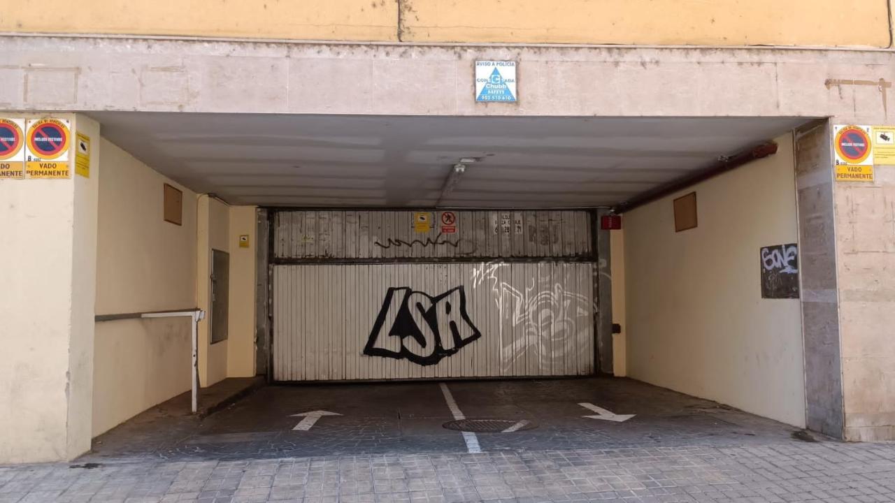 Lc Gavin - Parking Gratis *